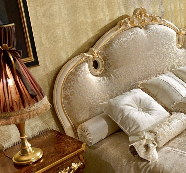 Итальянская кровать Versailles фабрики Grilli
