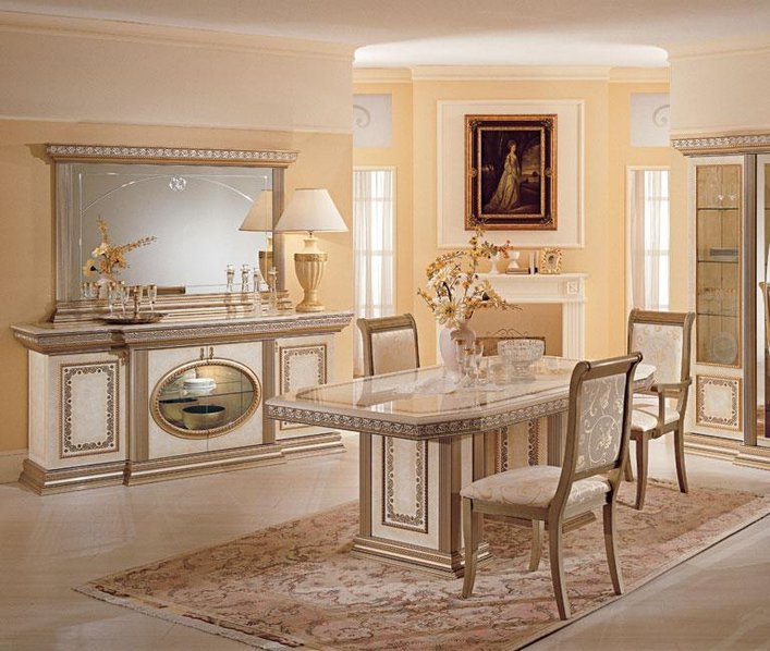 Итальянская столовая Versailles фабрики Arredo Classic