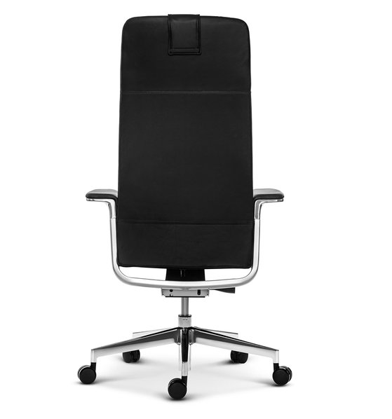 Эргономичное кресло руководителя Match HB черная кожа  от студии дизайна BARTOLI DESIGN