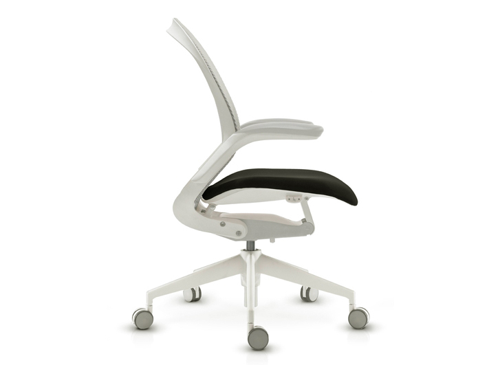 Эргономичное офисное кресло Follow серое от дизайнерской студии Profoffice