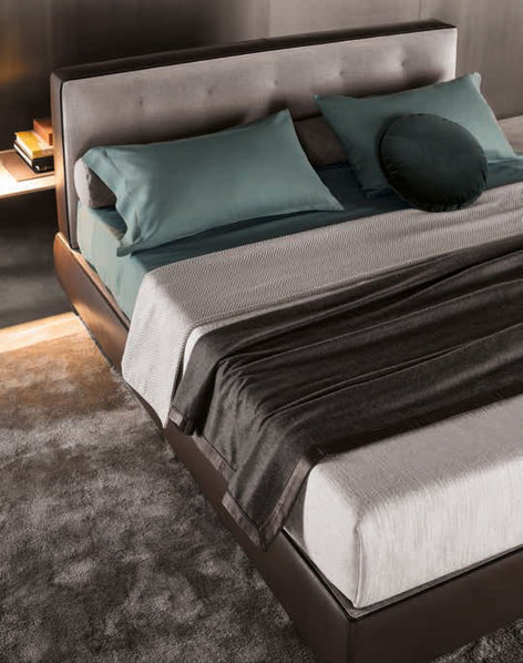 Итальянская кровать BEDFORD фабрики MINOTTI