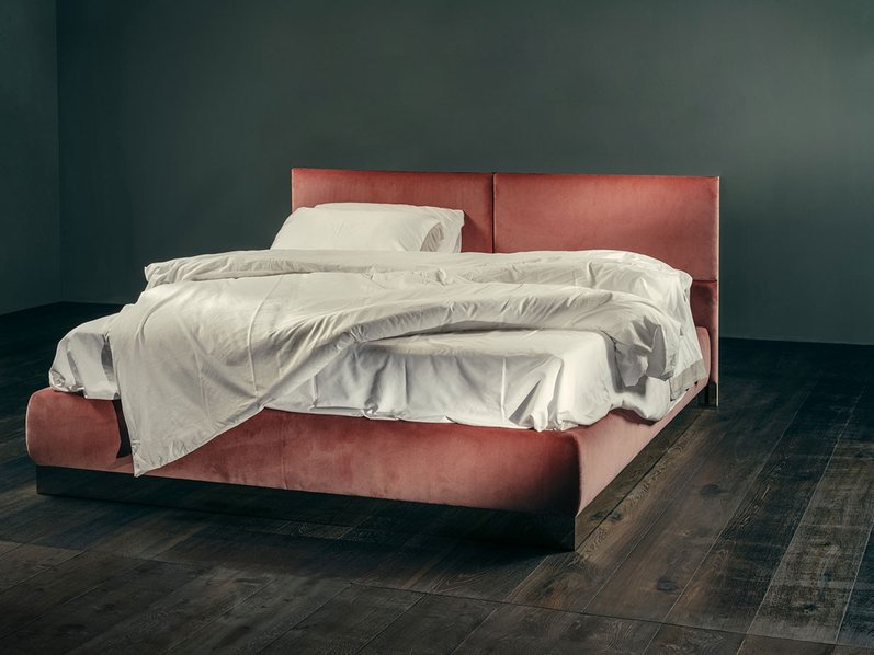 Итальянская кровать SENZA FINE фабрики GIOPAGANI