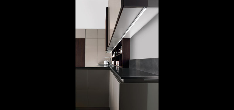 Итальянская кухня LIMHA GLOSSY фабрики MITON CUCINE