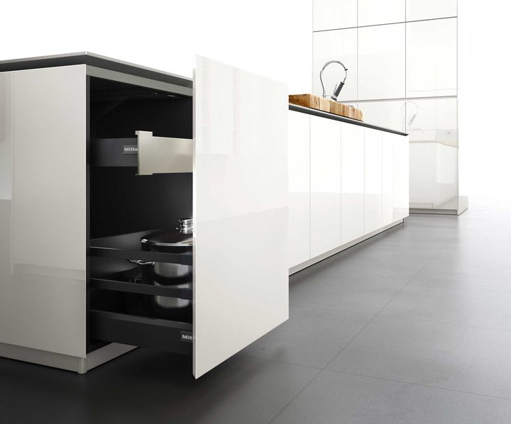 Итальянская кухня Progetto Brillante фабрики MITTEL CUCINE