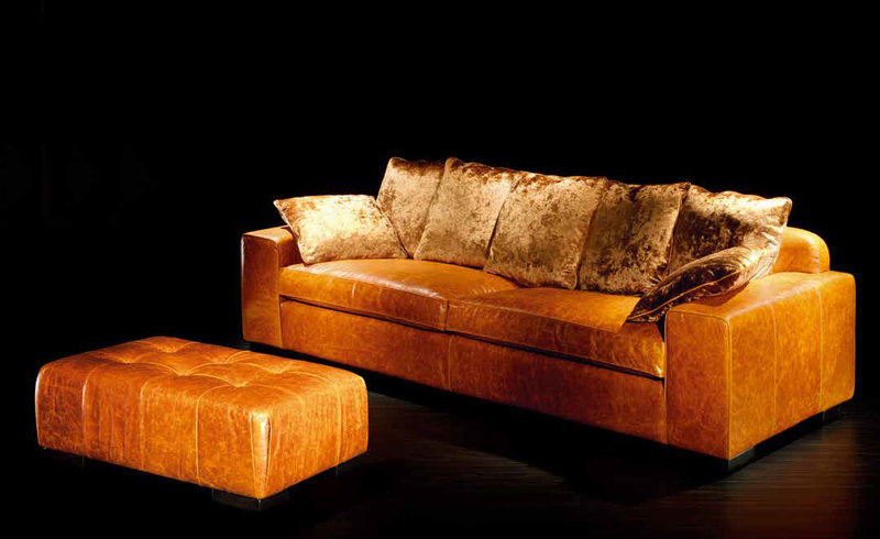 Итальянская мягкая мебель Angie Leatherchic Collection фабрики Epoque Egon Frustenberg