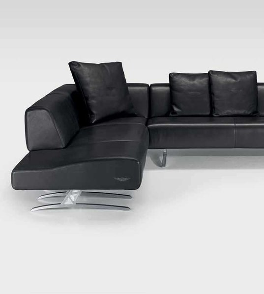 Итальянская мягкая мебель V013 фабрики ASTON MARTIN