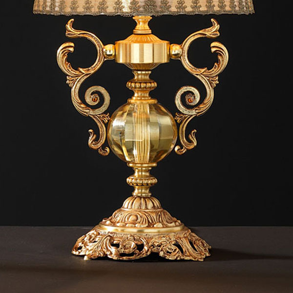 Итальянская настольная лампа LYRA LP1/Amber фабрики EUROLUCE LAMPADARI