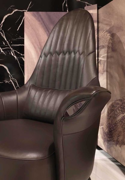 Итальянское кресло Wunjo фабрики VISIONNAIRE