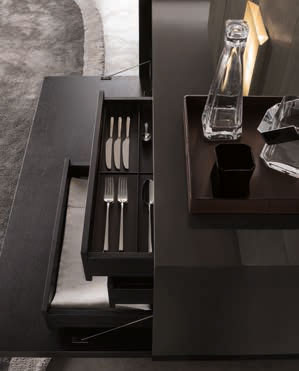 Итальянский буфет LANG 02 фабрики MINOTTI