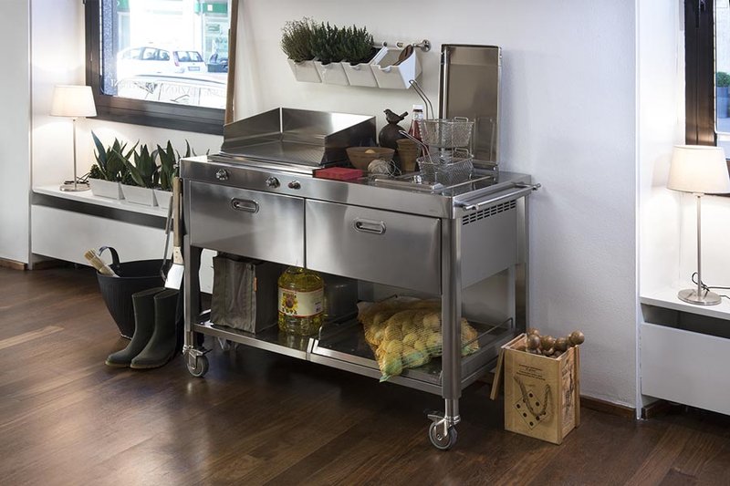 Итальянский кухонный гарнитур 130 Plancha And Deep-Fat Fryer 01 фабрики ALPES INOX