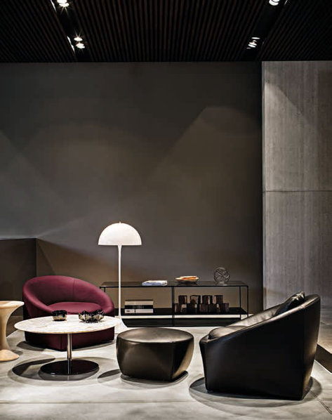 Итальянское кресло CAPRI фабрики MINOTTI