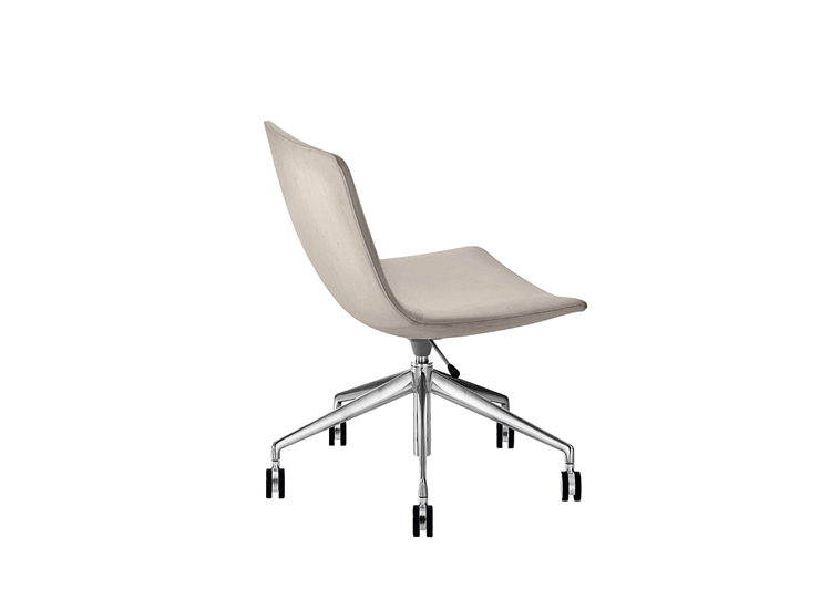 Итальянское кресло Catifa 60 5 ways, low backrest фабрики ARPER