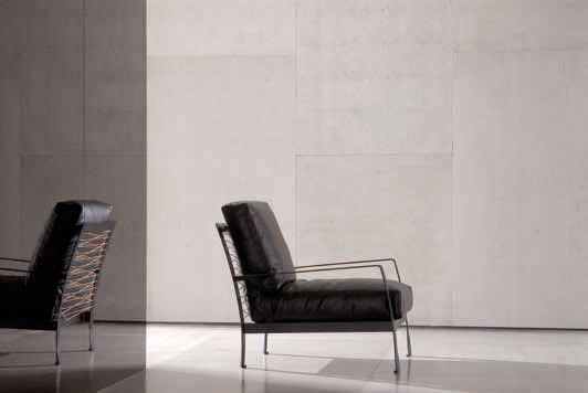 Итальянское кресло RICHARDS фабрики MINOTTI