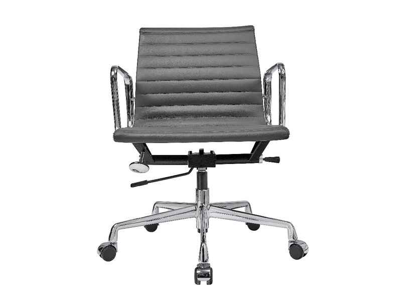 Кресло Eames Style Ribbed Office Chair EA 117 кожа графит от дизайнера CHARLES & RAY EAMES