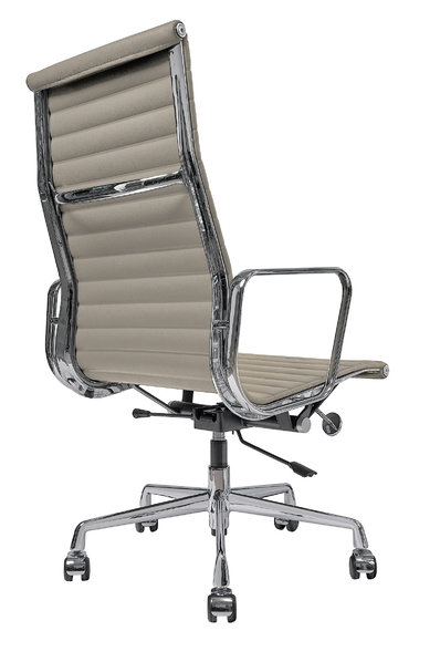 Кресло Eames Style Ribbed Office Chair EA 119 серая кожа от дизайнера CHARLES & RAY EAMES
