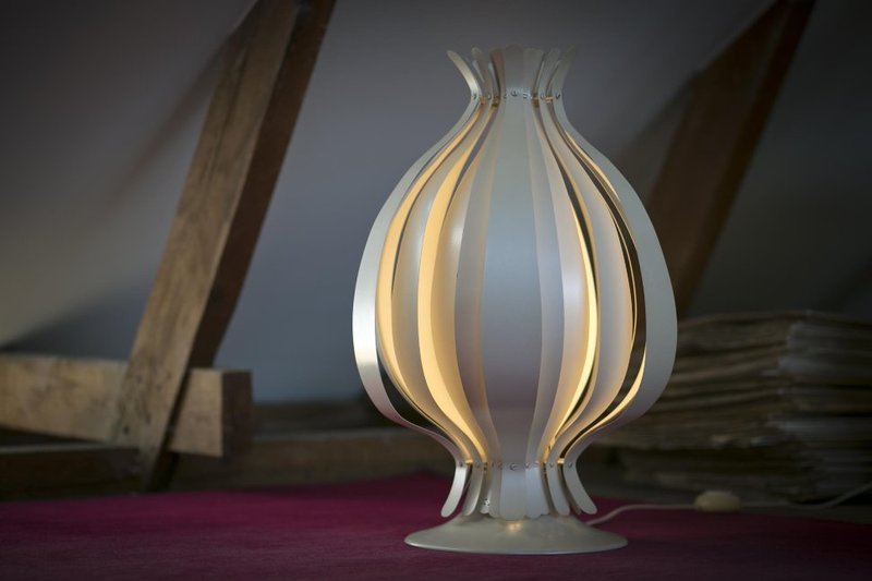 Настольная лампа Orion от дизайнера Verner Panton