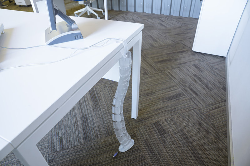 Офисный стол для сотрудников Tour 160 х 70 см от дизайнерской студии Profoffice