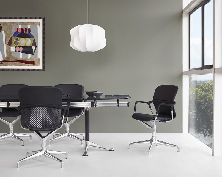 Стул с подлокотниками KEYN фабрики Herman Miller