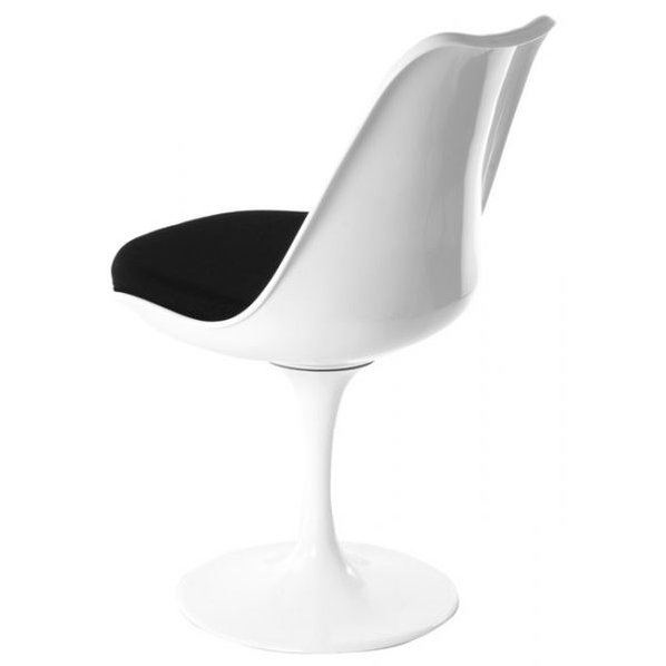 Стул Tulip Chair черная подушка от дизайнера EERO SAARINEN