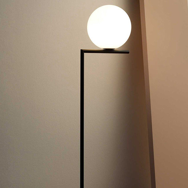 Торшер IC Lighting Floor 2 Black от дизайнера Michael Anastassiades