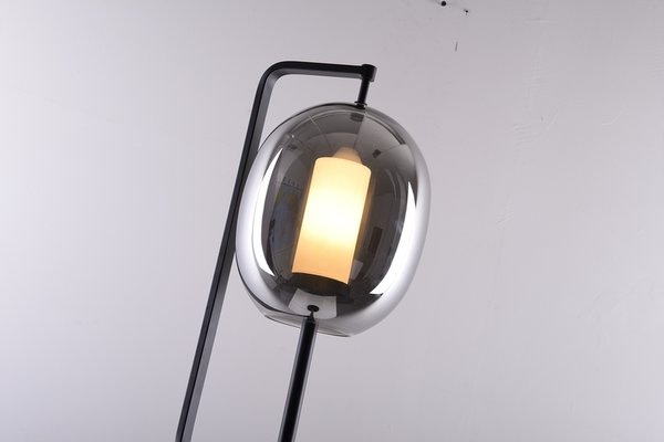 Торшер Lantern Light от дизайнерской студии Neris&Hu