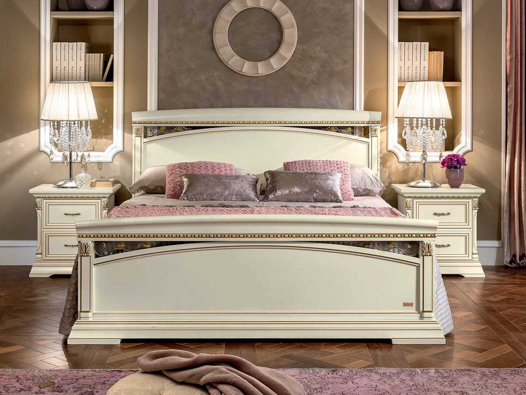 Спальня в классическом стиле италия