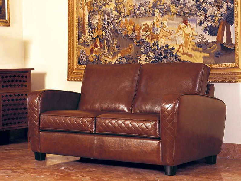 Итальянская мягкая мебель Russel Leatherchic Collection фабрики Epoque Egon Frustenberg