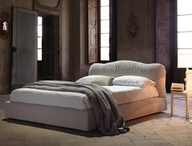 Итальянская кровать Hollis фабрики Biba Salotti