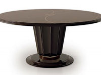 Круглый стол с нераскладной столешницей с узором елочкой и декором