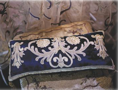 Итальянская подушка Botticelli R-2335 фабрики La Contessinа
