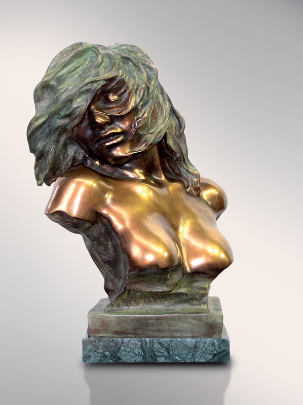 Итальянская бронзовая статуя Woman in the wind фабрики Fonderia Artistica Ruocco