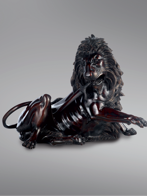 Итальянская бронзовая статуя Wounded lion фабрики Fonderia Artistica Ruocco