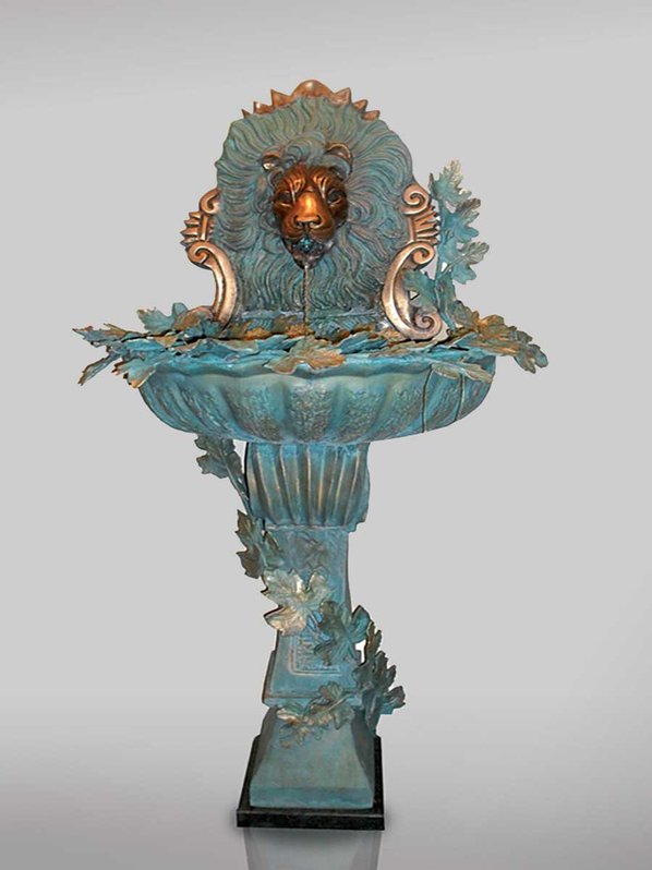 Итальянский бронзовый фонтан Lion фабрики Fonderia Artistica Ruocco