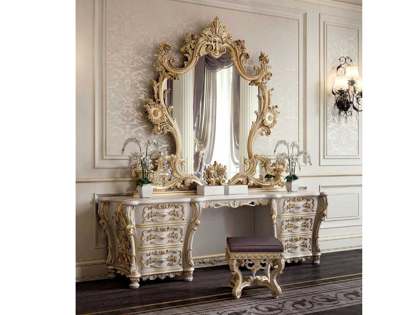 туалетный столик с зеркалом в стиле барокко
