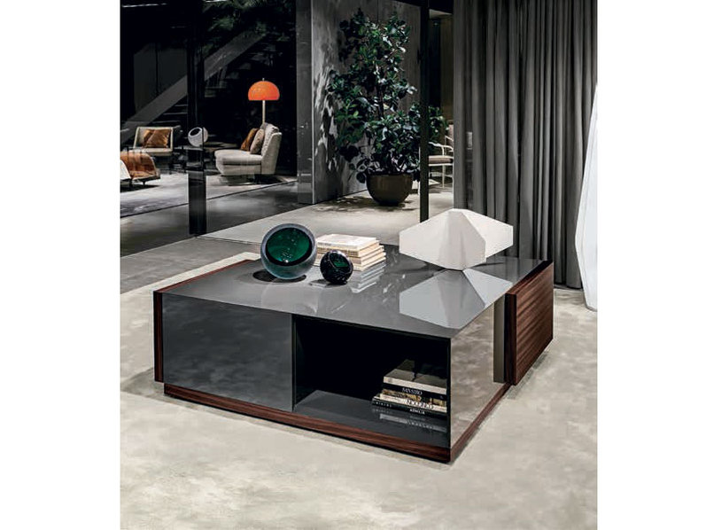 Итальянский буфет CONNORS 02 фабрики MINOTTI