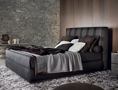 Итальянская кровать POWELL фабрики MINOTTI