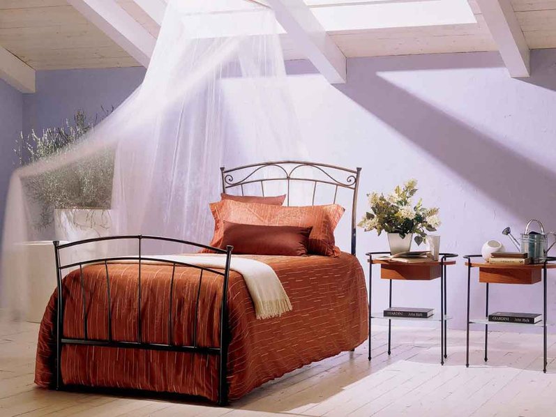 Итальянская кровать Dora/S фабрики BONTEMPI CASA