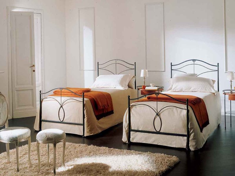 Итальянская кровать Merlino/S фабрики BONTEMPI CASA