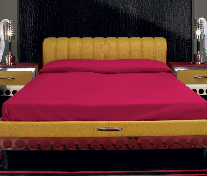 Итальянская кровать MONTECARLO фабрики TONINO LAMBORGHINI