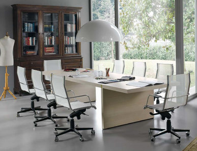 Итальянский стол для совещаний BLADE фабрики I4 MARIANI