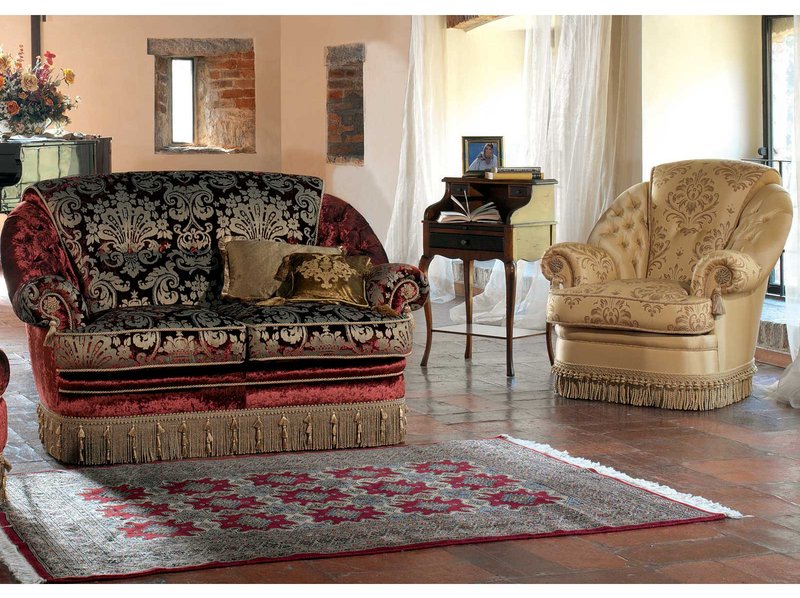 Итальянская мягкая мебель PALAIS ROYAL LIMOGES фабрики EGIDIO LUNARDELLI