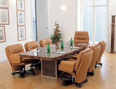 Итальянский стол для переговоров VENUS фабрики R.A. MOBILI S.P.A.