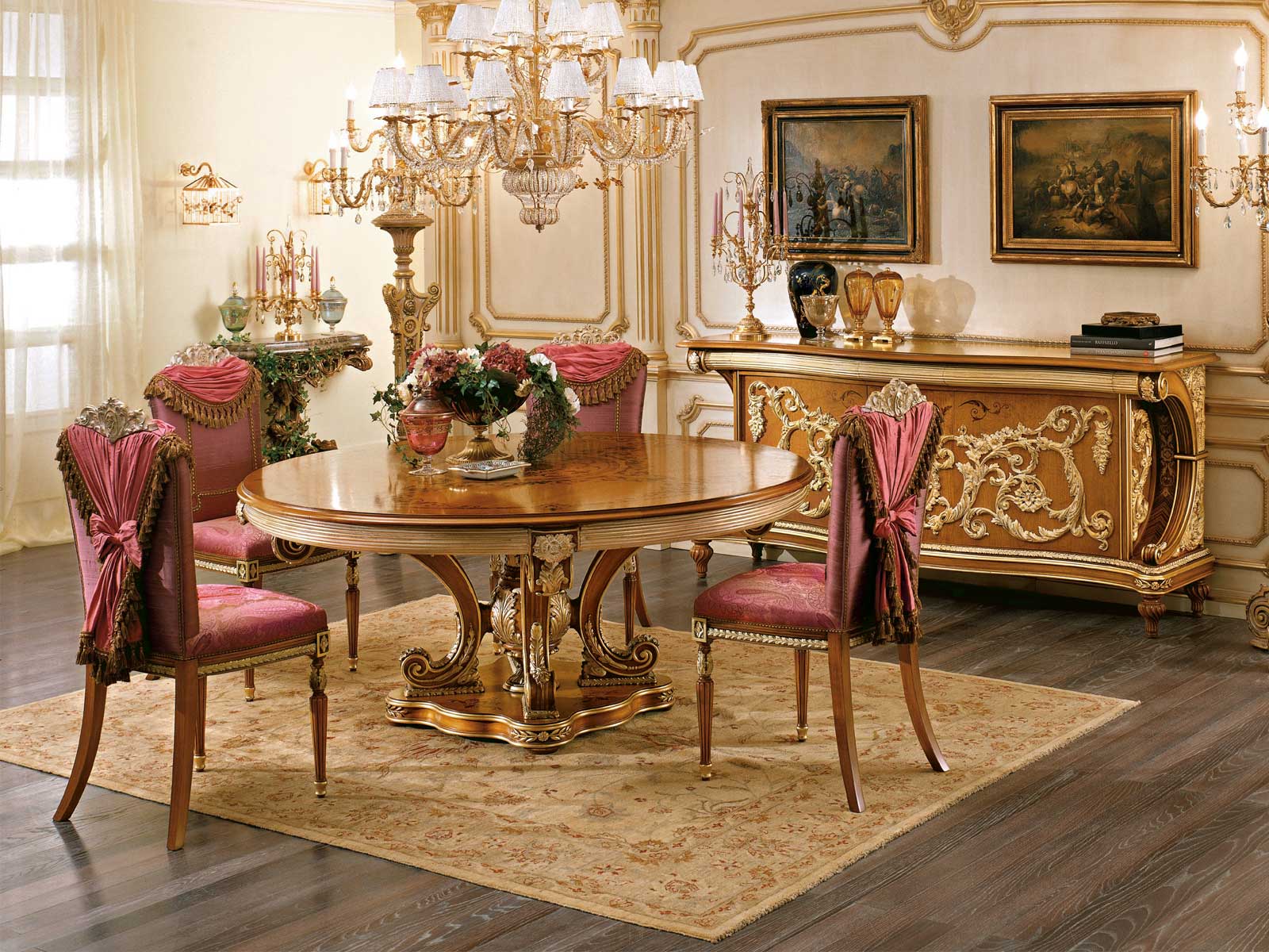 Стул и столик в стиле рококо Барокко