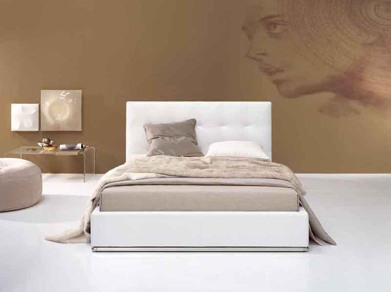 Итальянская кровать Max Capitonnè basso фабрики TWILS