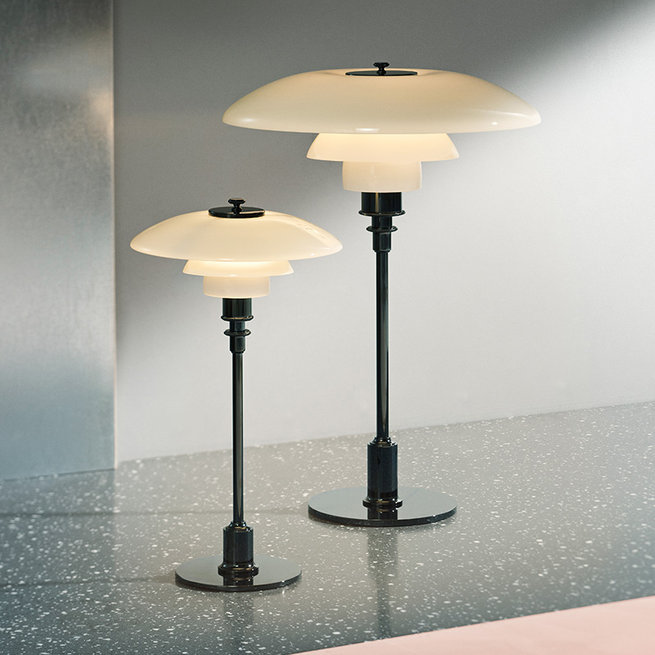 Настольная лампа PH 3½-2½ Glass Table фабрики LOUIS POULSEN