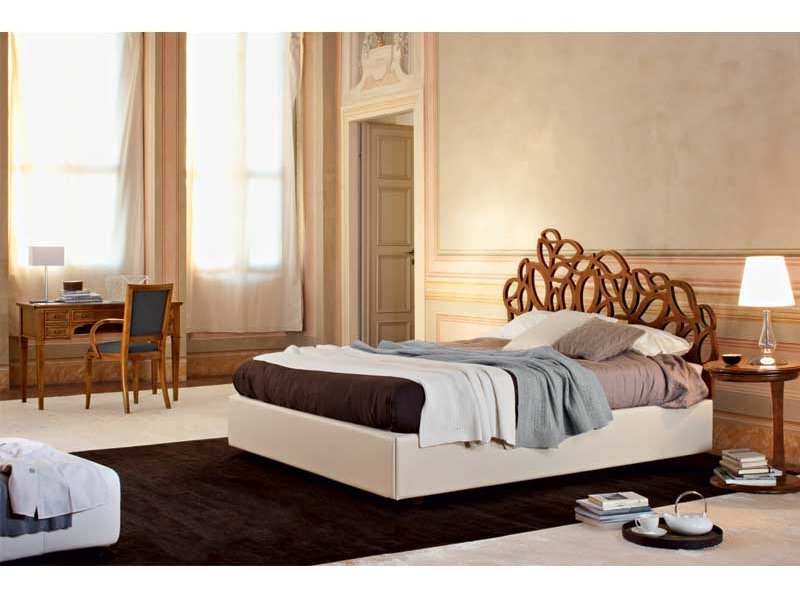  Итальянская кровать Eliodoro фабрики LE FABLIER