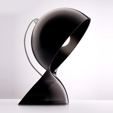 Итальянская настольная лампа Dalù Black фабрики ARTEMIDE