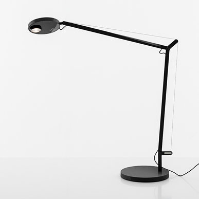 Итальянская настольная лампа Demetra Professional Black фабрики ARTEMIDE