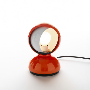 Итальянская настольная лампа Eclisse Orange фабрики ARTEMIDE