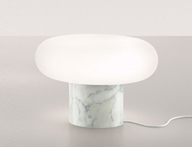 Итальянская настольная лампа Itka Marble фабрики ARTEMIDE